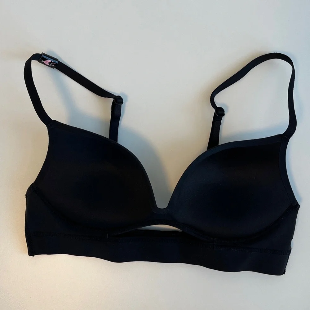 Victoria’s Secret Wireless Push-Up Bra Black 32B - Picture 5 of 8